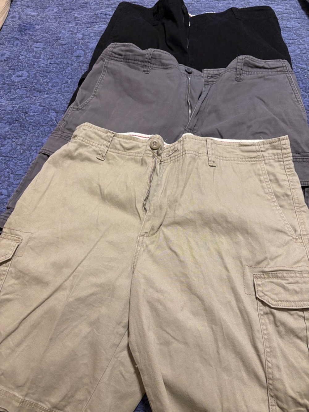 Men’s cargo shorts bundle
